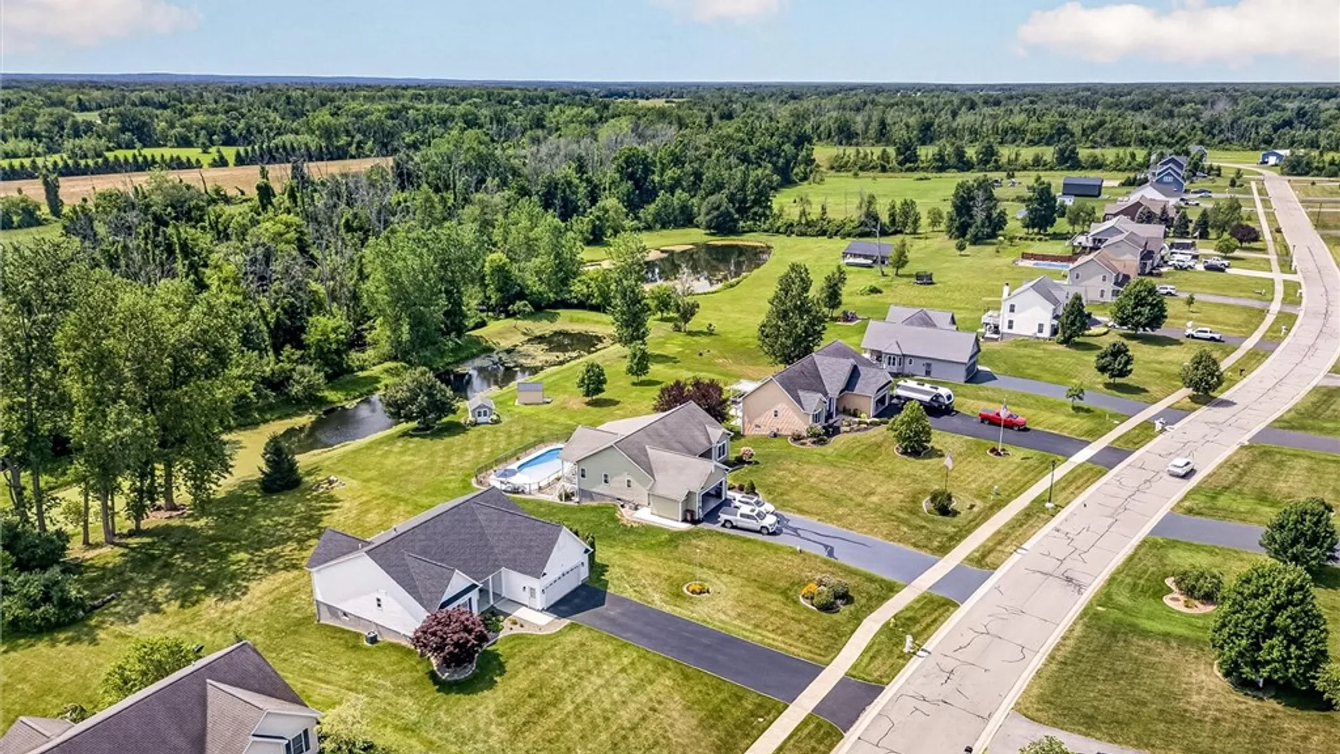 Property at 29 Country Creek Lane, Parma, NY 14468 20