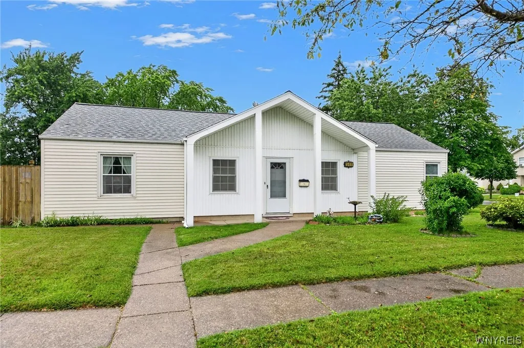 Property at 548 Loretta Street, Tonawanda, NY 14150