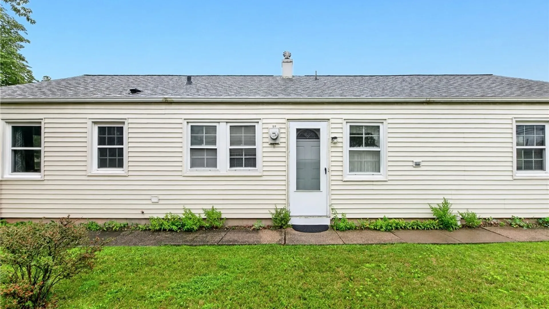 Property at 548 Loretta Street, Tonawanda, NY 14150 42