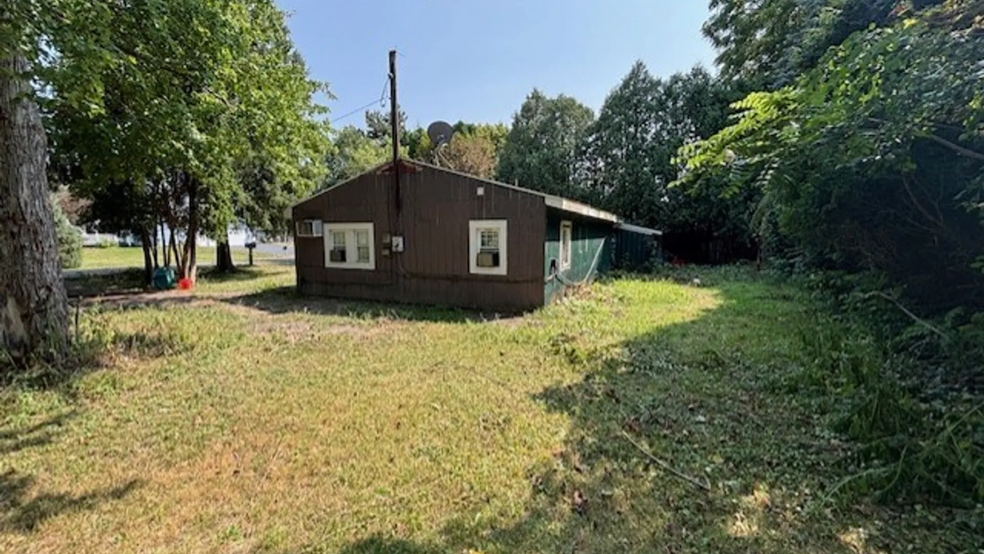 Property at 102 Oakley Road, Camillus, NY 13209 4