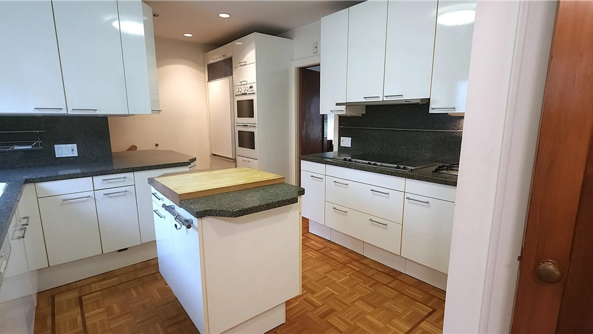Property at 109 Woodbridge Avenue, Buffalo, NY 14214 6