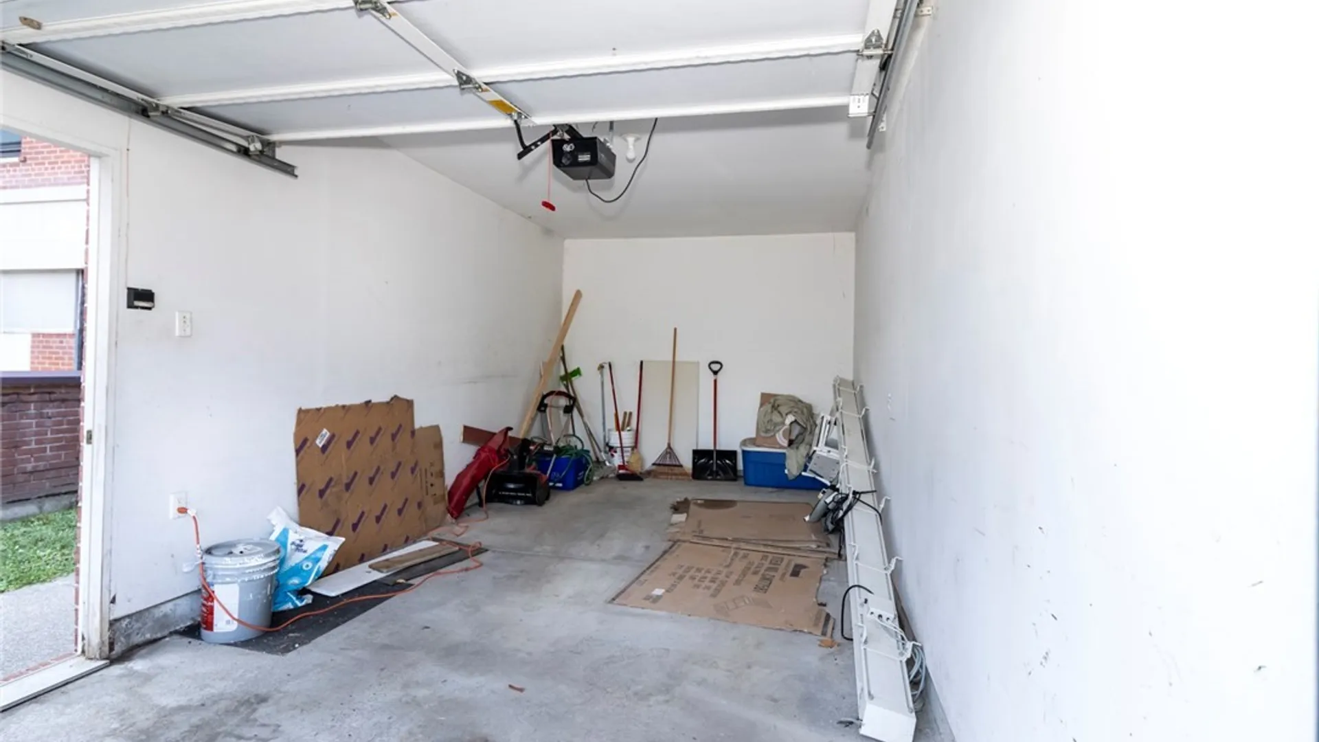 Property at 117 Delmar Mitchell Drive, Buffalo, NY 14204 37