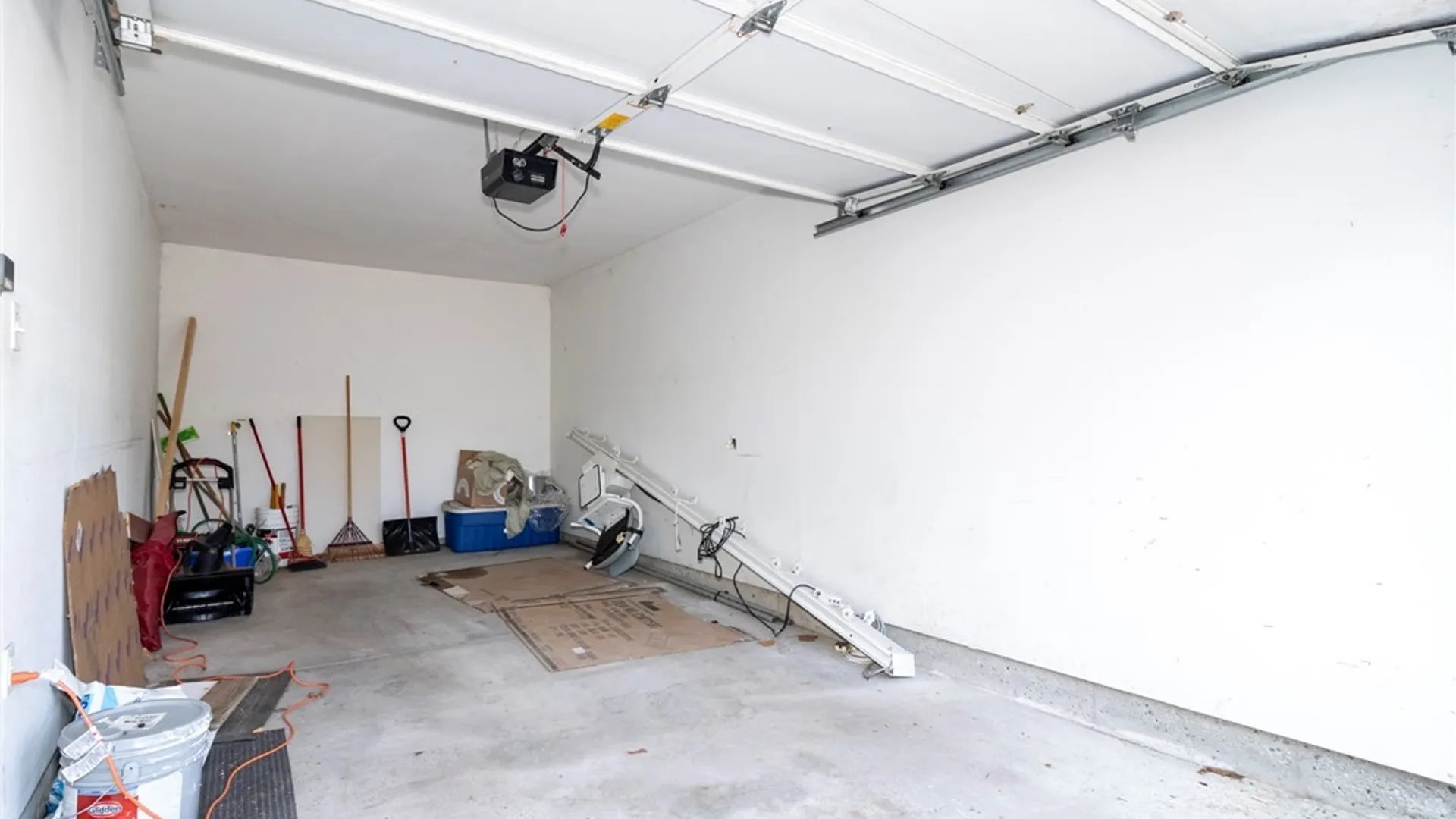 Property at 117 Delmar Mitchell Drive, Buffalo, NY 14204 38
