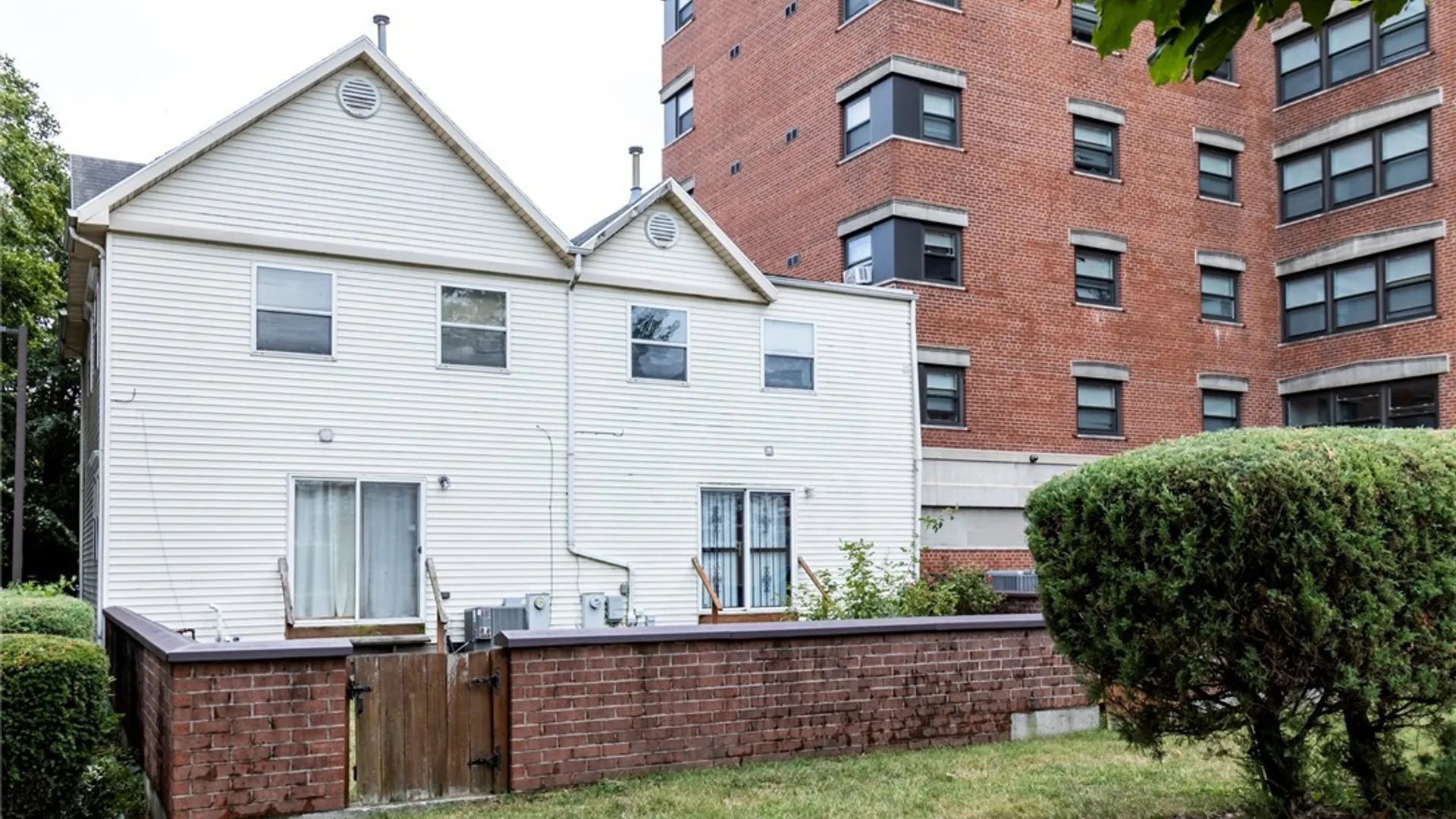 Property at 117 Delmar Mitchell Drive, Buffalo, NY 14204 48