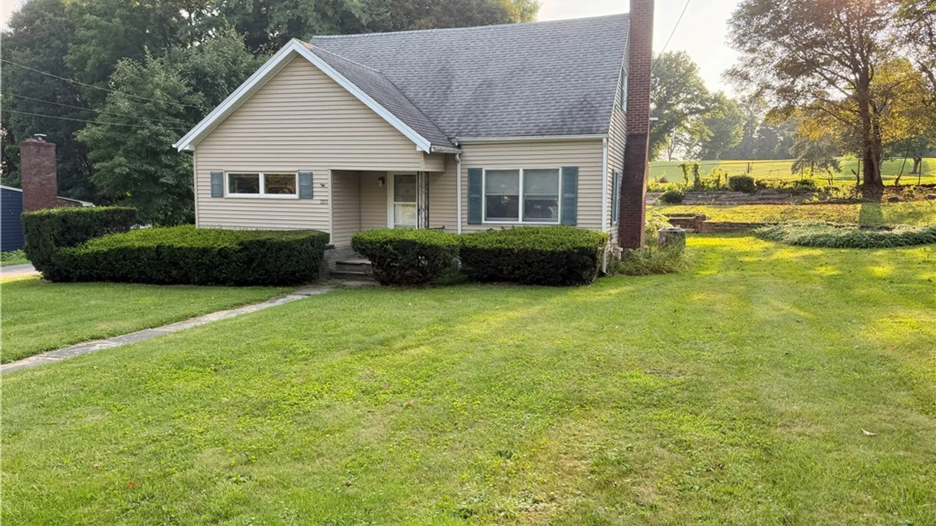 Property at 223 Cleveland Boulevard, Manlius, NY 13066 4