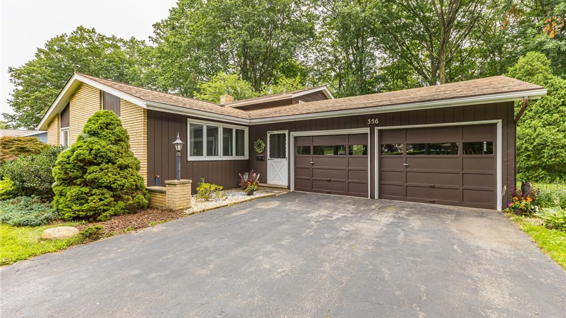 Property at 356 Black Walnut Drive, Greece, NY 14615 4