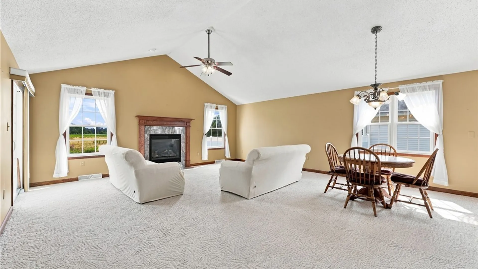 Property at 2584 Ferchen Street, Wheatfield, NY 14304 9