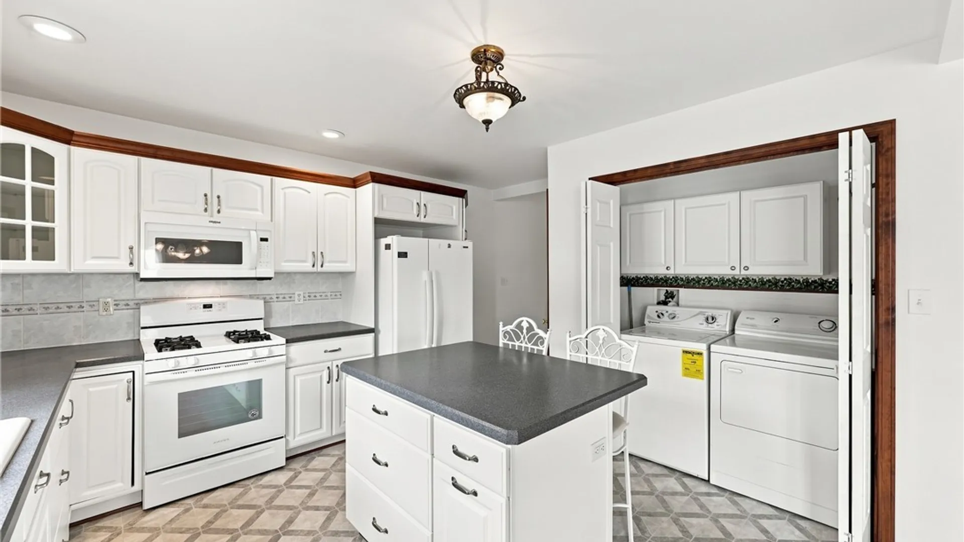 Property at 2584 Ferchen Street, Wheatfield, NY 14304 20