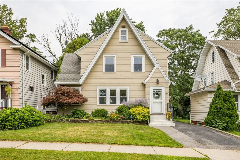 Property at 144 Culver Parkway, Irondequoit, NY 14609
