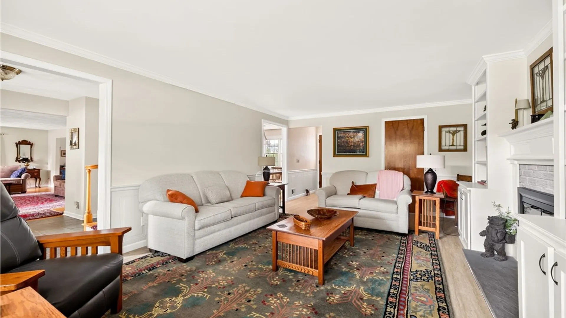 Property at 15 Willowhurst Drive, Penfield, NY 14526 8