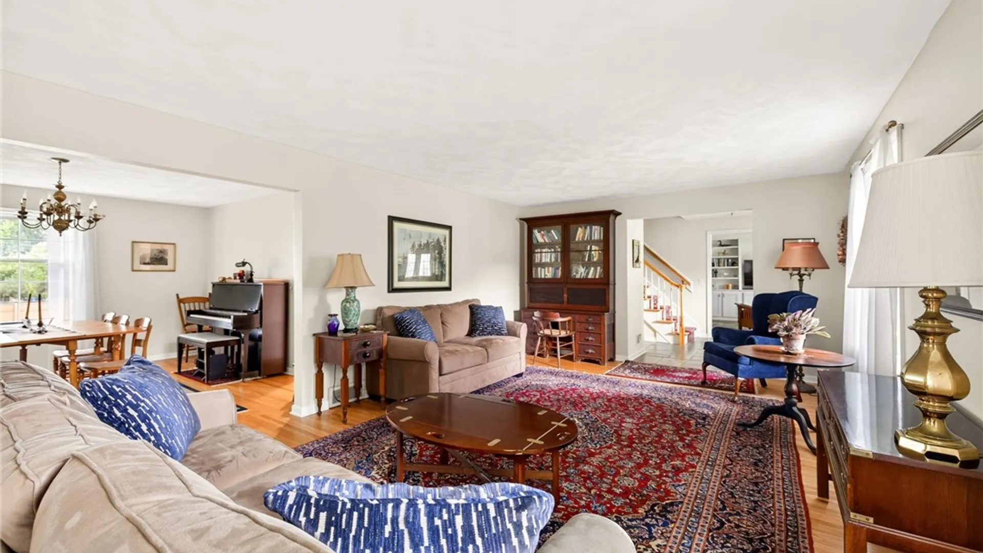 Property at 15 Willowhurst Drive, Penfield, NY 14526 25
