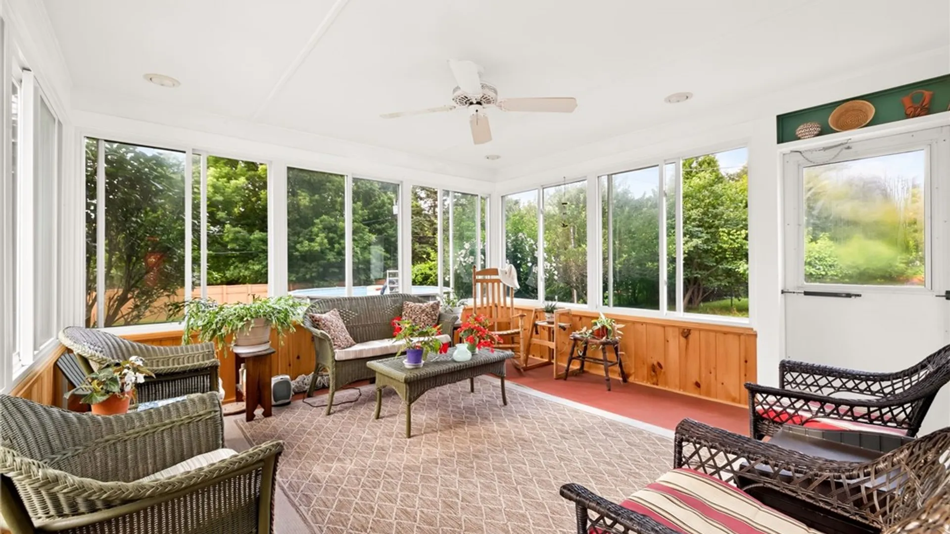 Property at 15 Willowhurst Drive, Penfield, NY 14526 12