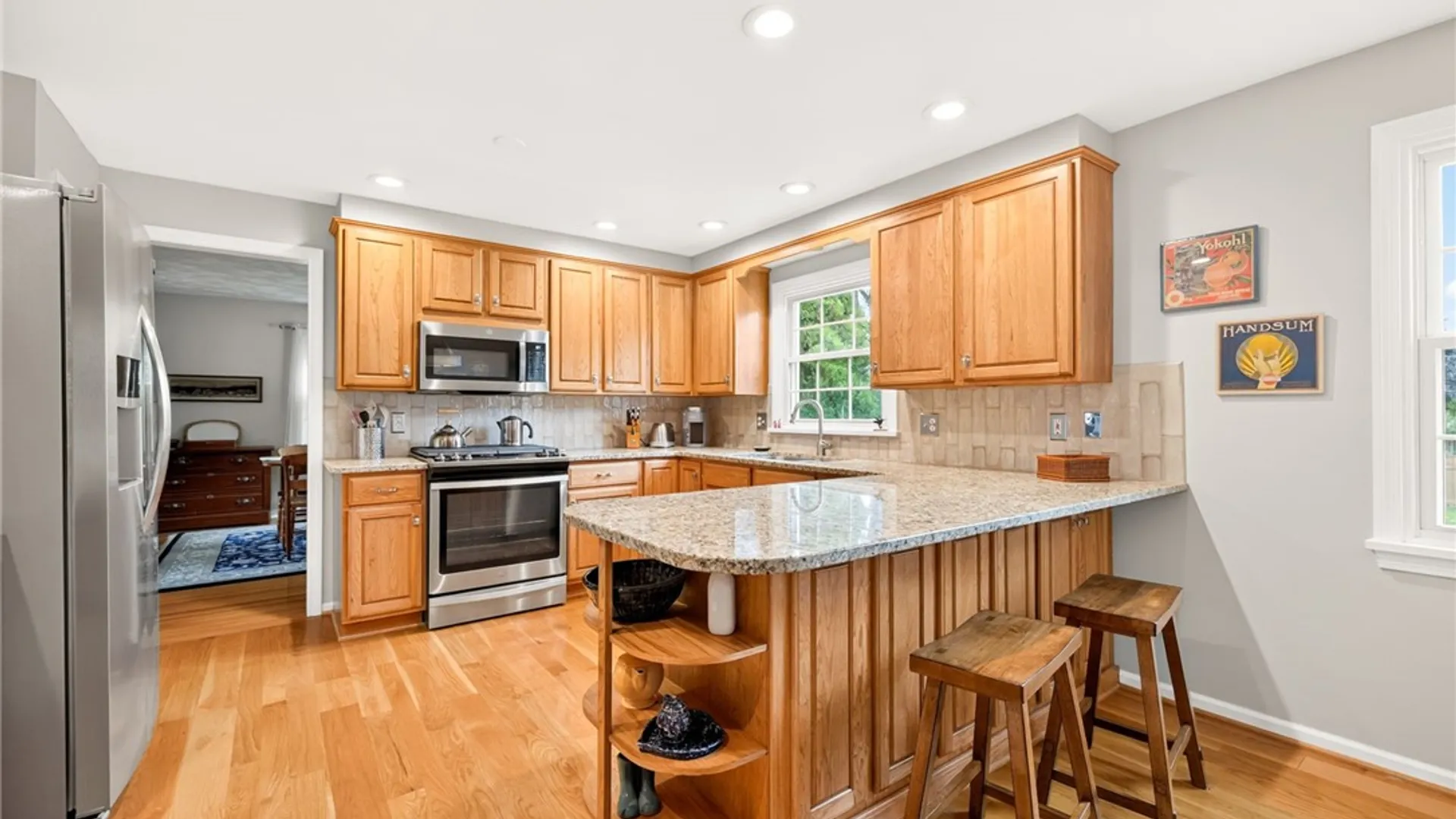 Property at 15 Willowhurst Drive, Penfield, NY 14526 17