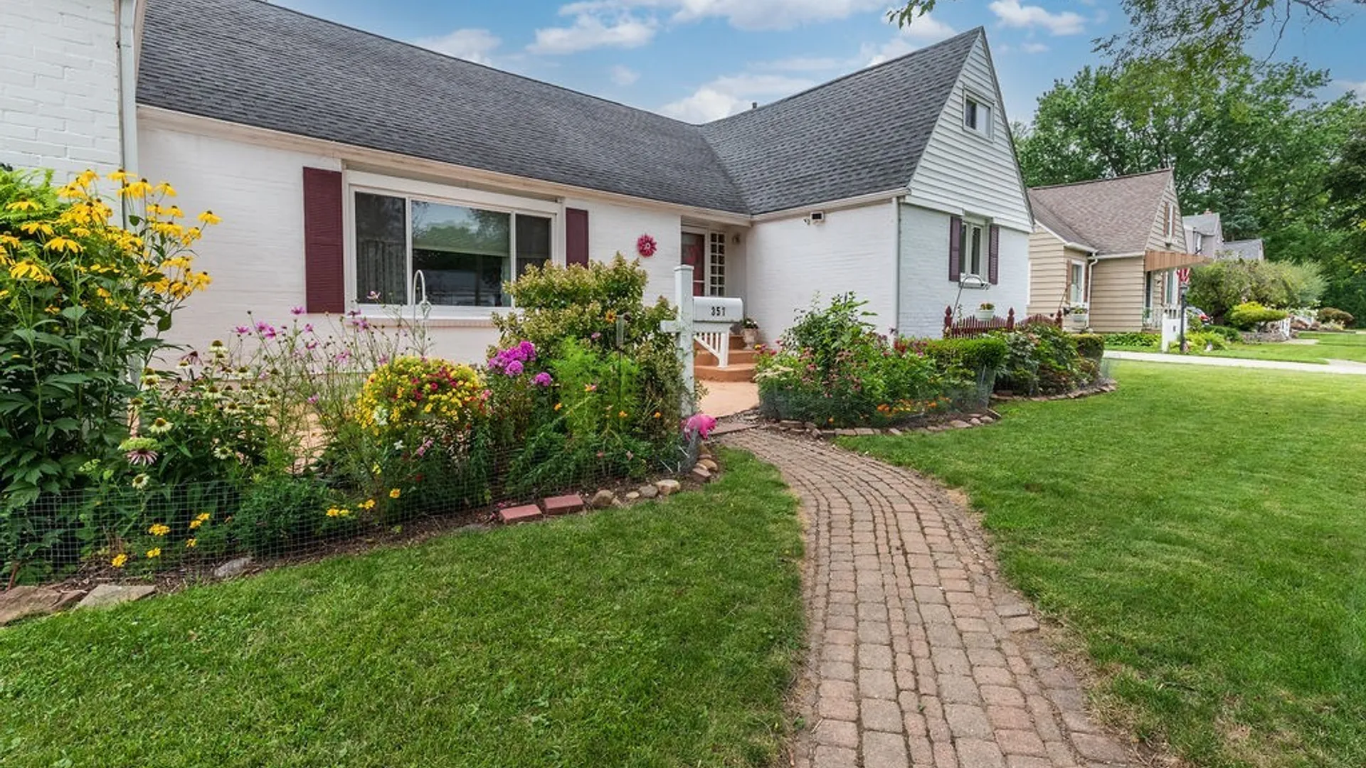 Property at 351 Southwood Drive, Tonawanda, NY 14223 5