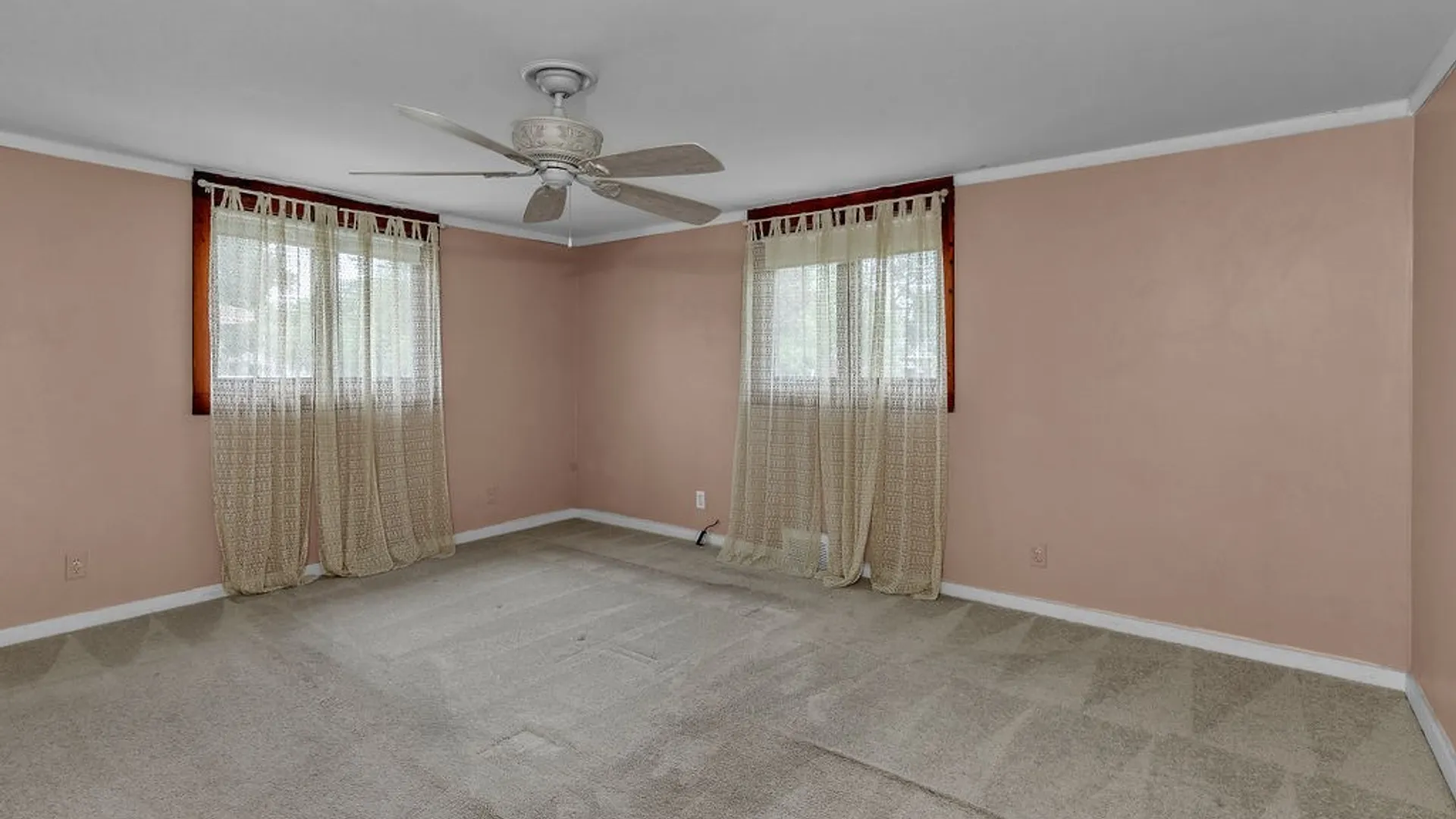 Property at 351 Southwood Drive, Tonawanda, NY 14223 20