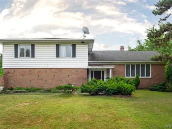 Property at 66 Four Seasons Road, Amherst, NY 14226