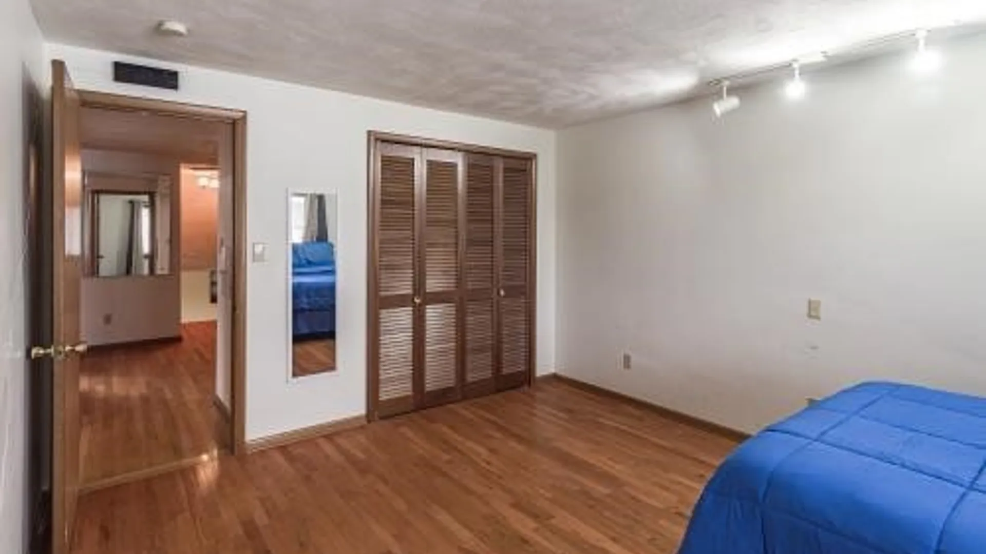 Property at 66 Four Seasons Road, Amherst, NY 14226 23