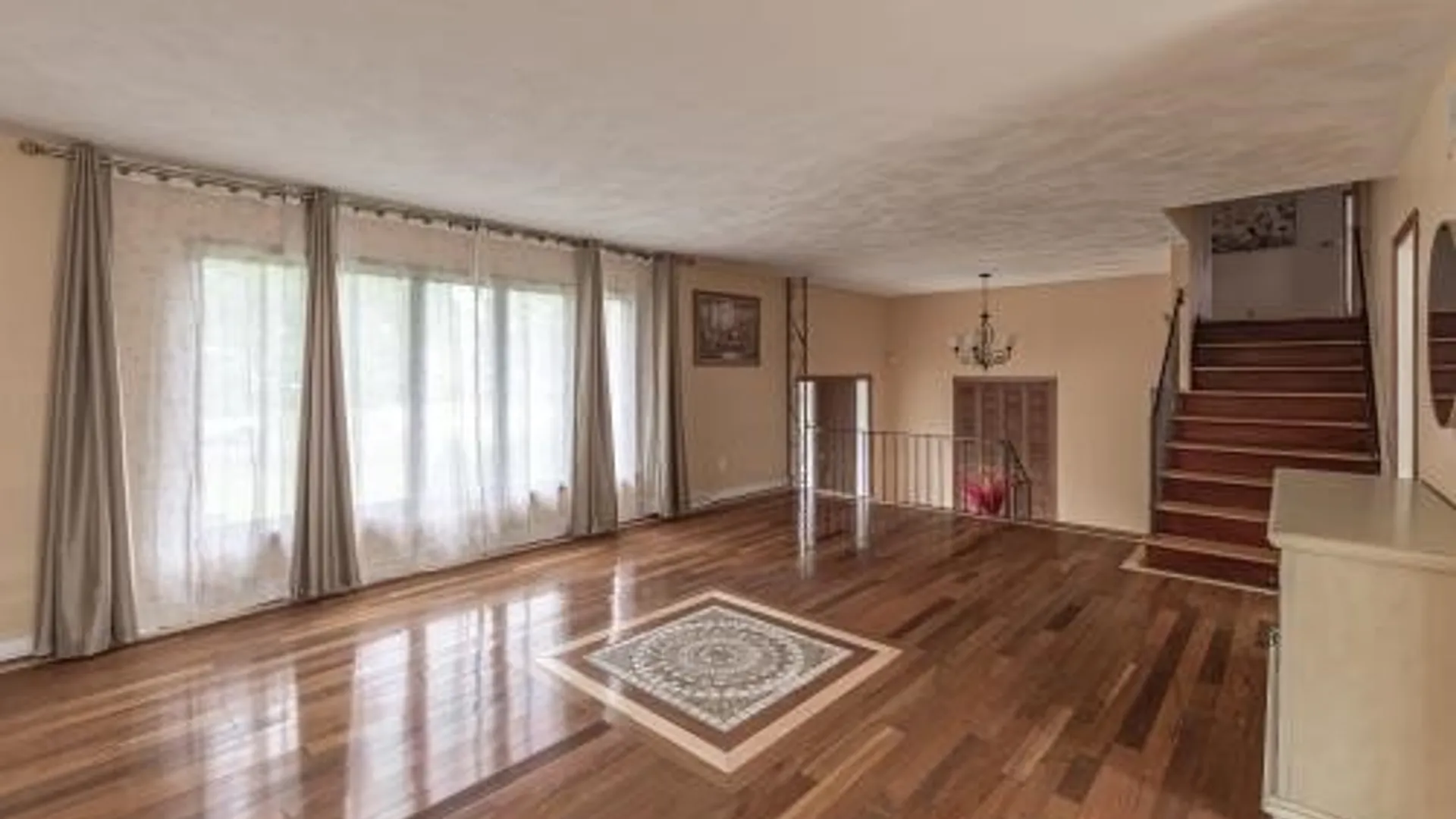 Property at 66 Four Seasons Road, Amherst, NY 14226 10
