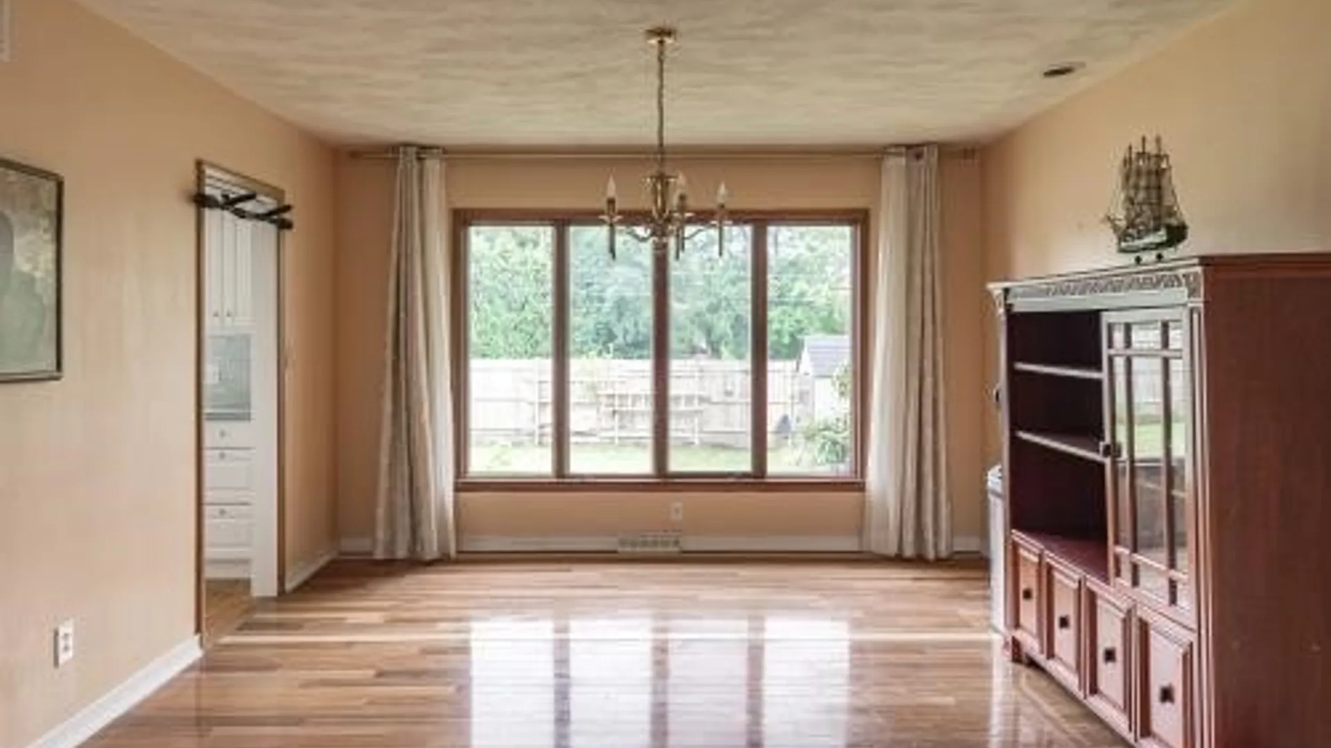 Property at 66 Four Seasons Road, Amherst, NY 14226 14