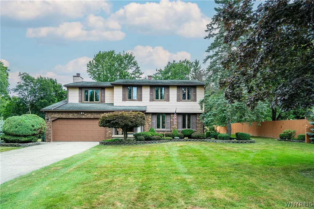 Property at 14 North Lane, Orchard Park, NY 14127