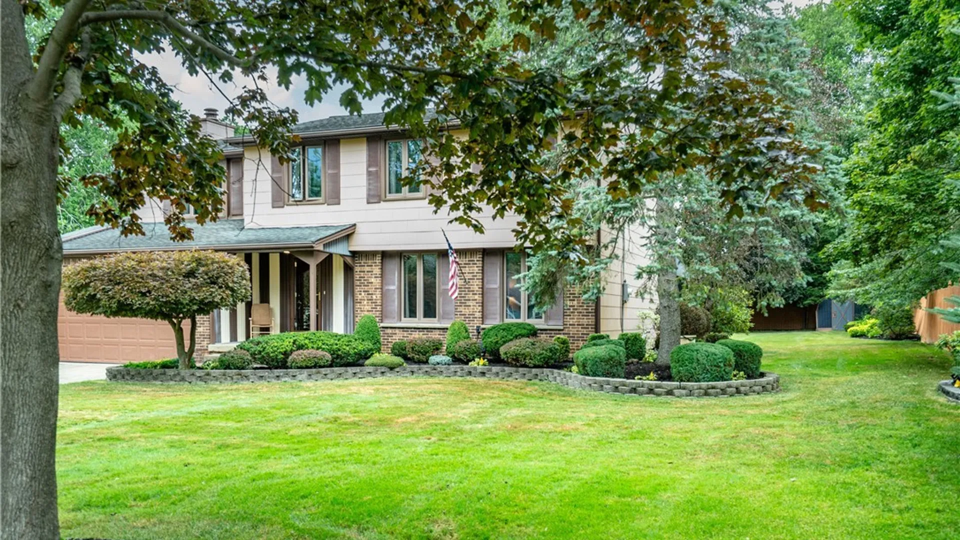 Property at 14 North Lane, Orchard Park, NY 14127 3