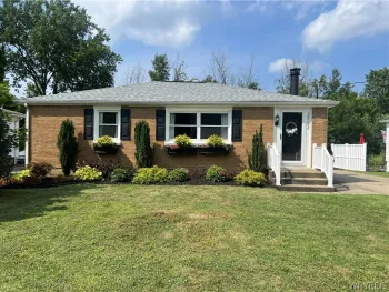 Property at 3712 Yale Ave Avenue, Hamburg, NY 14075