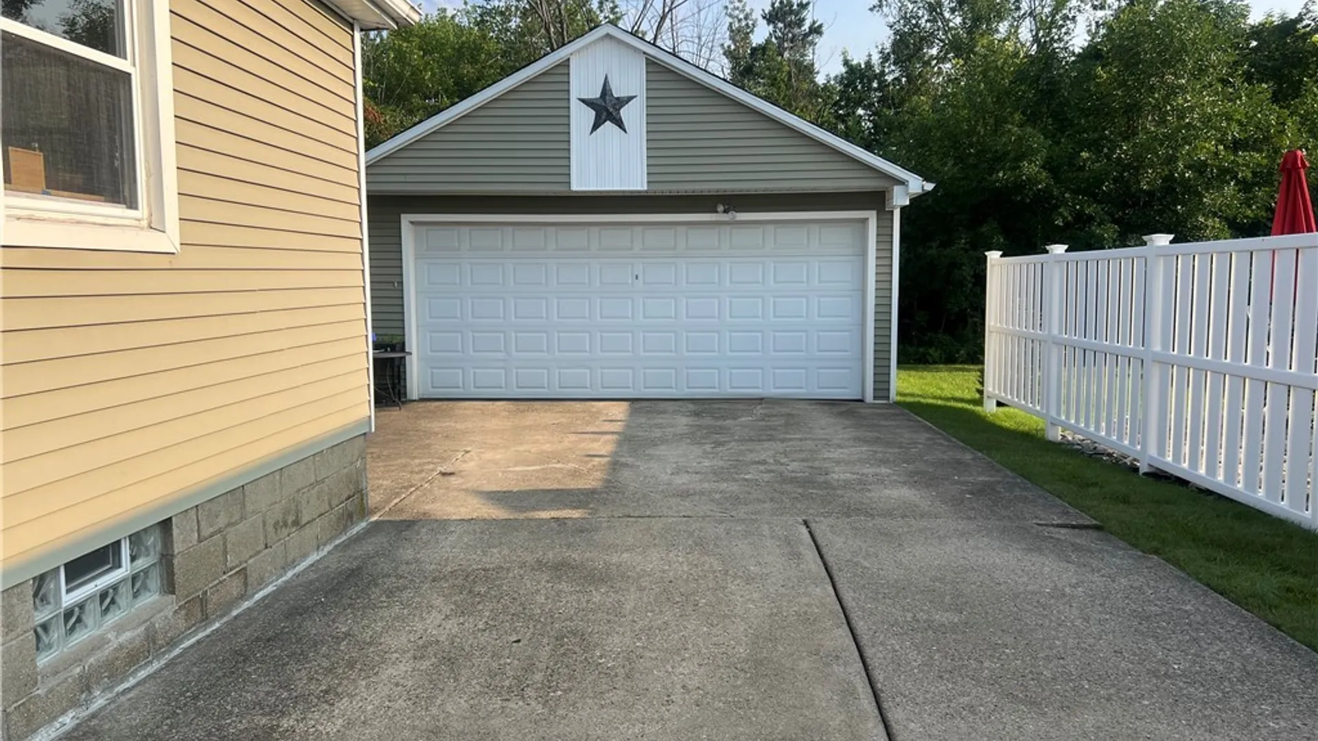 Property at 3712 Yale Ave Avenue, Hamburg, NY 14075 27