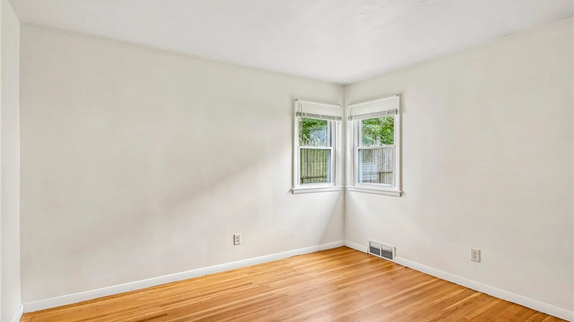 Property at 33 Merrydale Drive, Gates, NY 14624 14