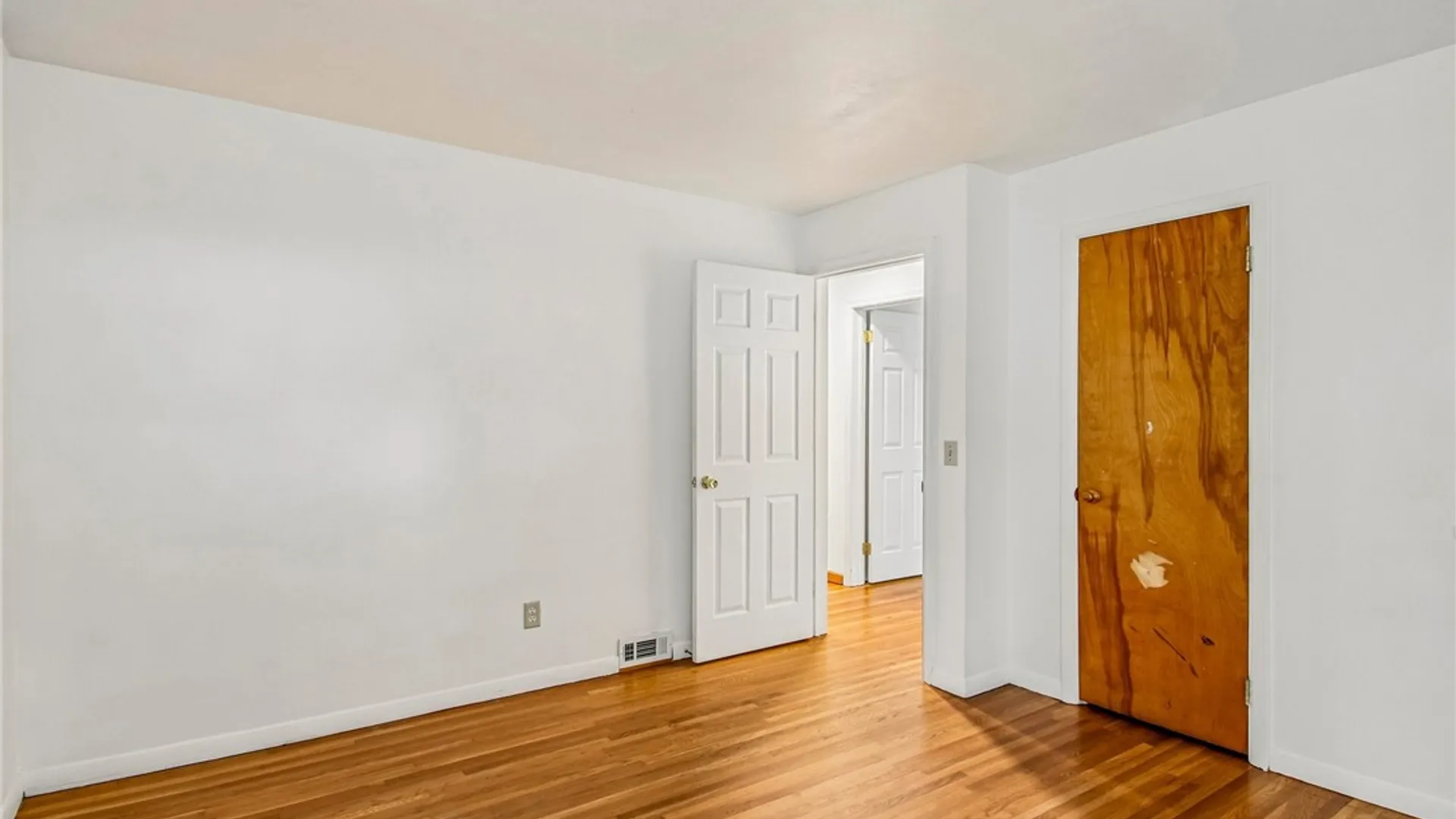 Property at 33 Merrydale Drive, Gates, NY 14624 15