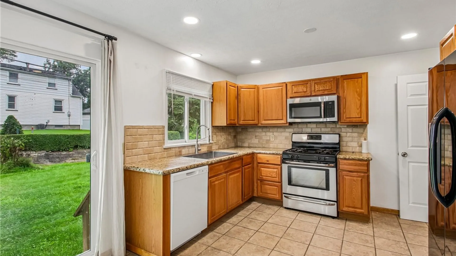 Property at 33 Merrydale Drive, Gates, NY 14624 7