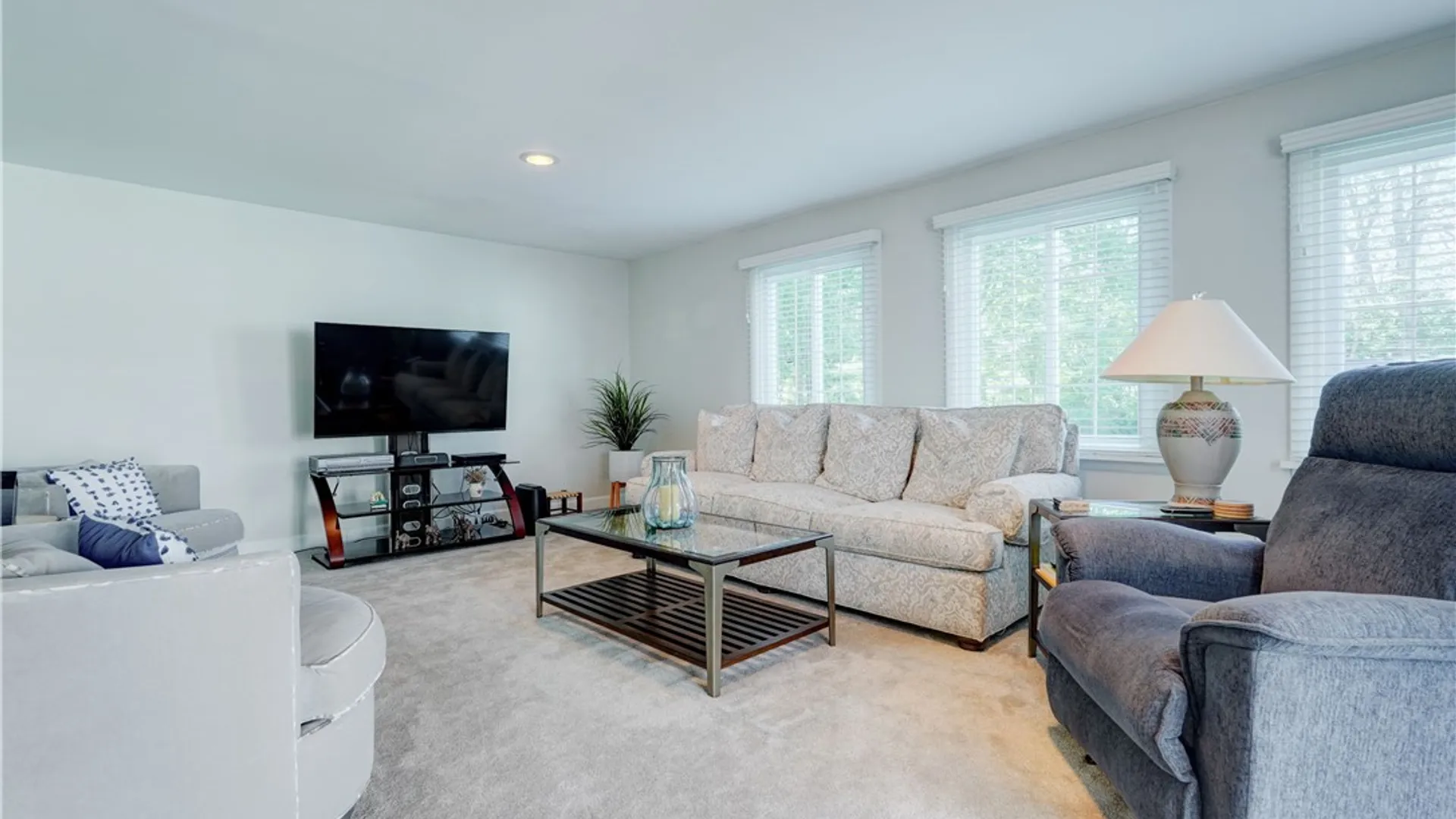 Property at 633 Sequoia Drive, Webster, NY 14580 18