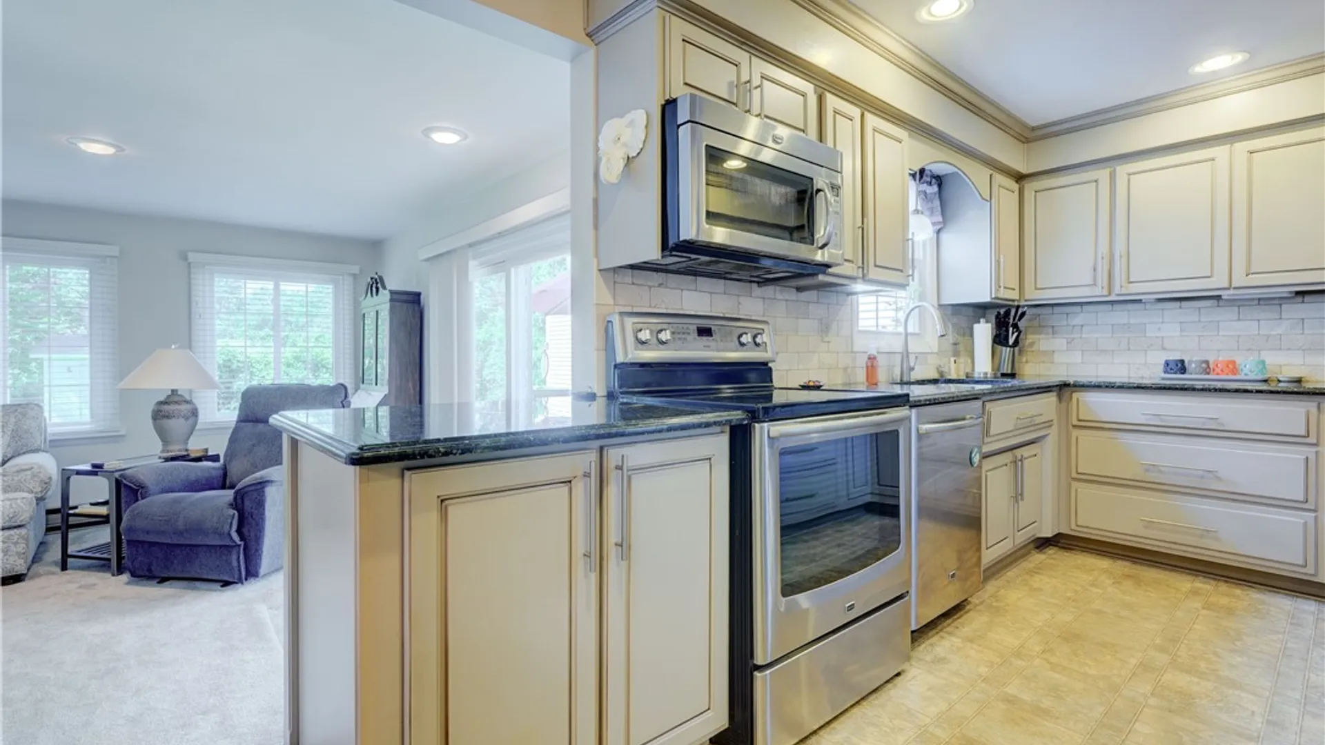 Property at 633 Sequoia Drive, Webster, NY 14580 16