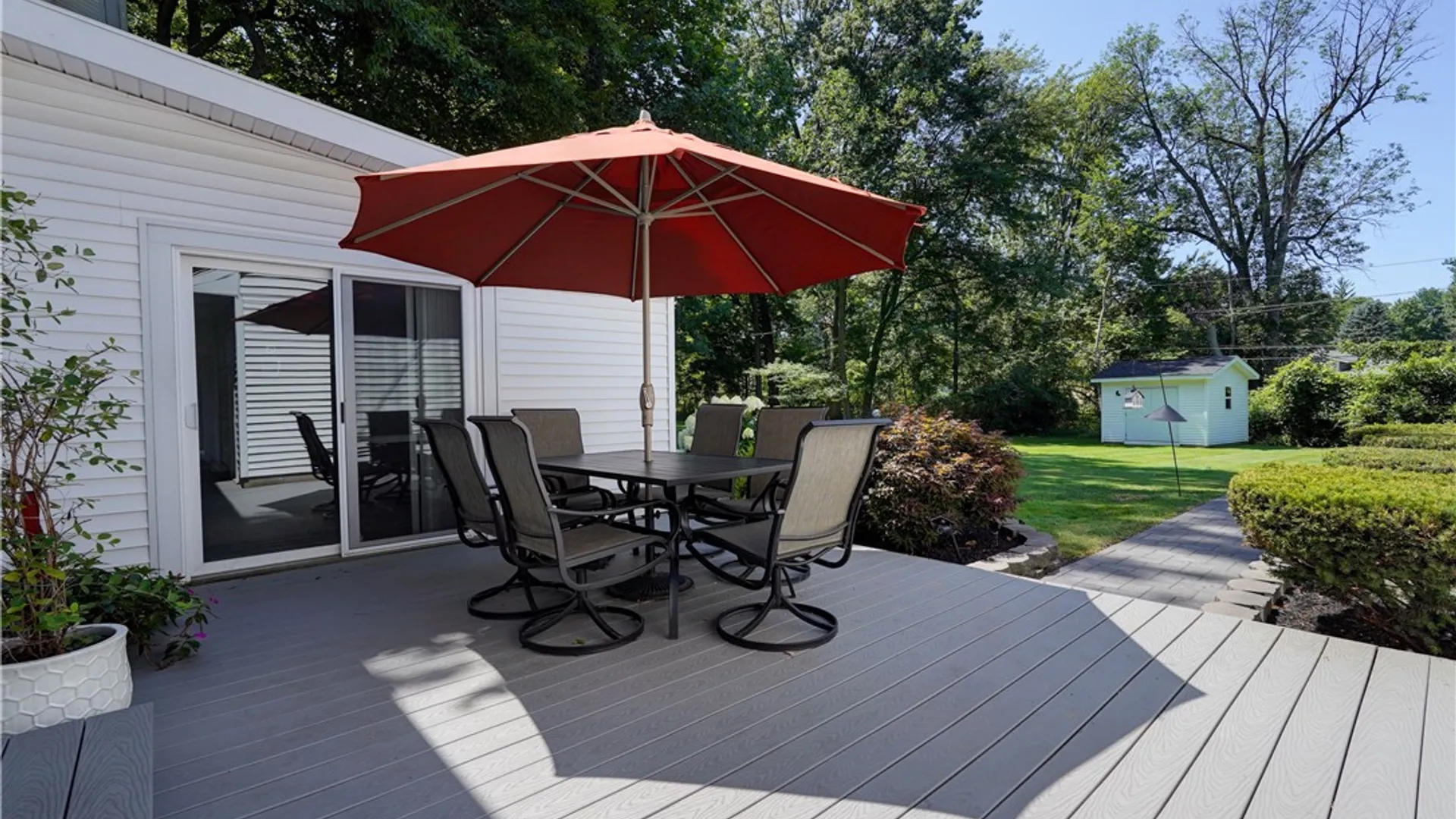 Property at 633 Sequoia Drive, Webster, NY 14580 39