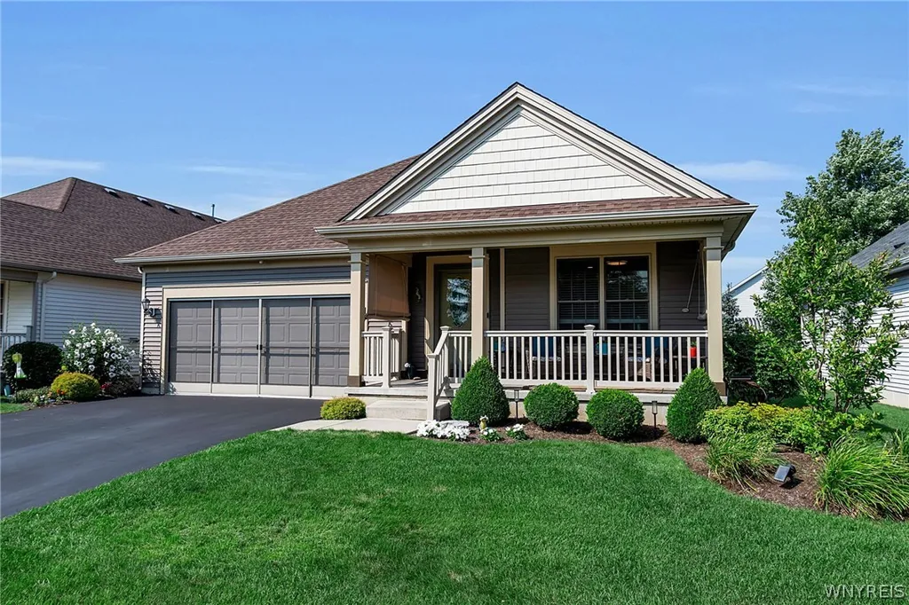 Property at 17 Pelham Road, Lancaster, NY 14086