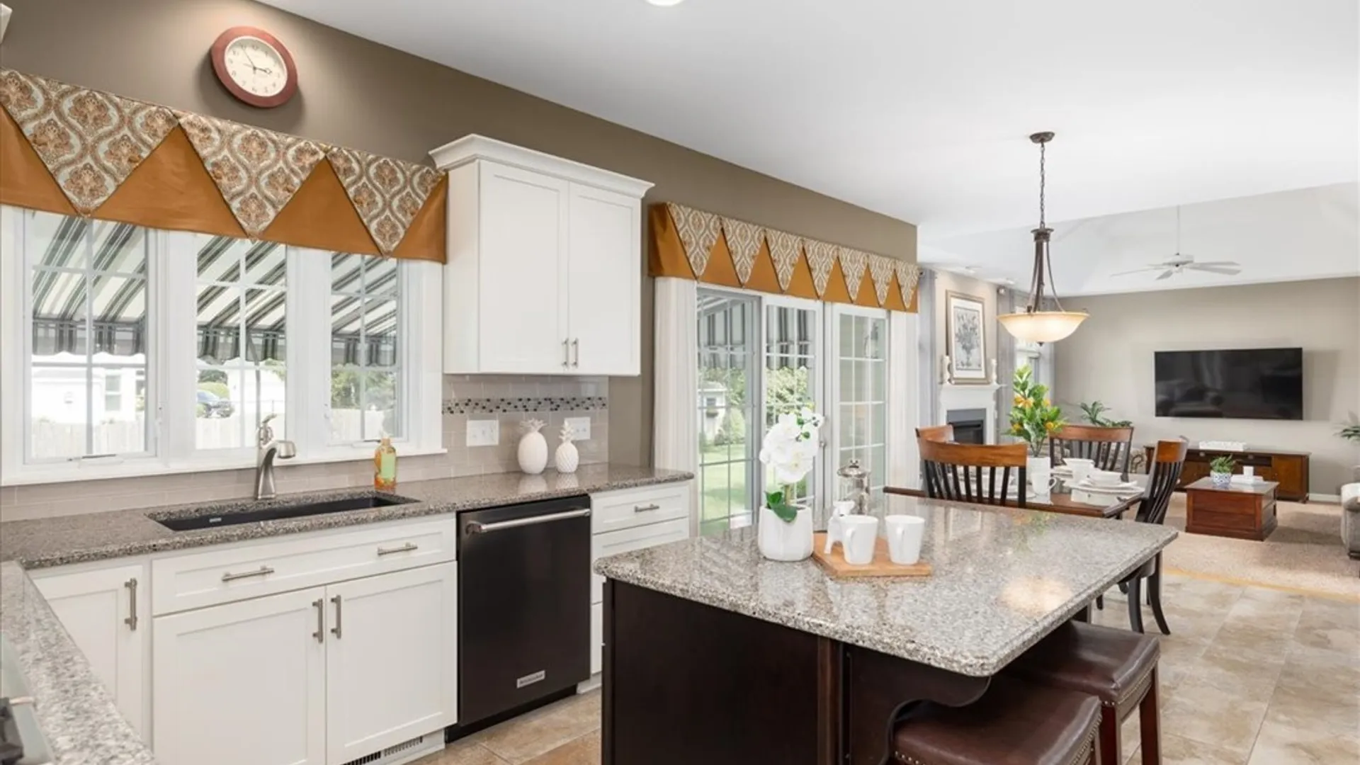 Property at 8184 Driftwood Court, Clarence, NY 14221 7