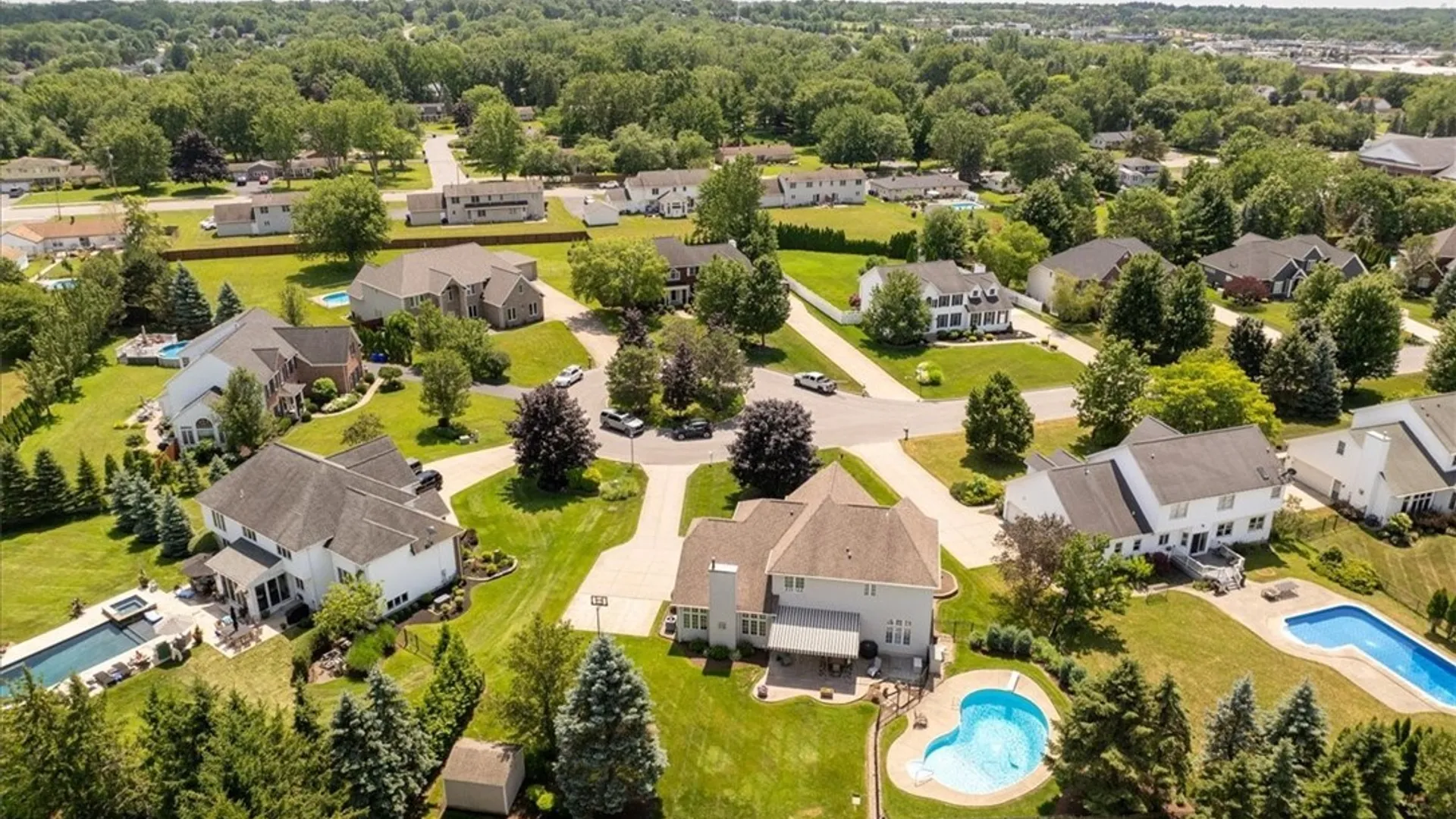 Property at 8184 Driftwood Court, Clarence, NY 14221 45