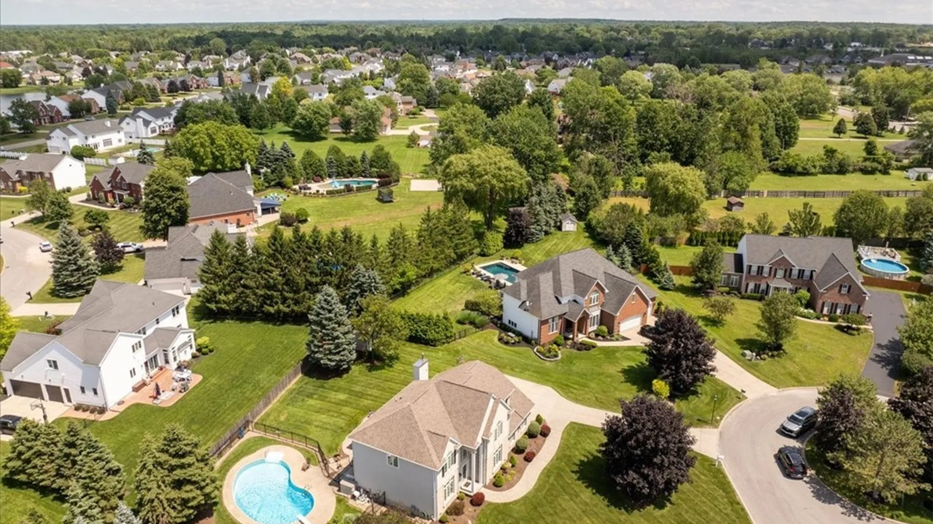 Property at 8184 Driftwood Court, Clarence, NY 14221 44