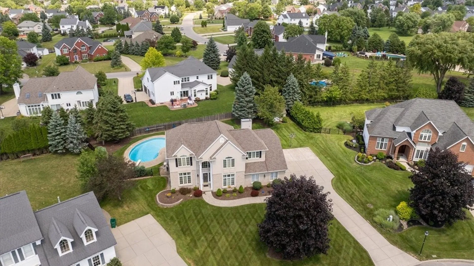 Property at 8184 Driftwood Court, Clarence, NY 14221 42