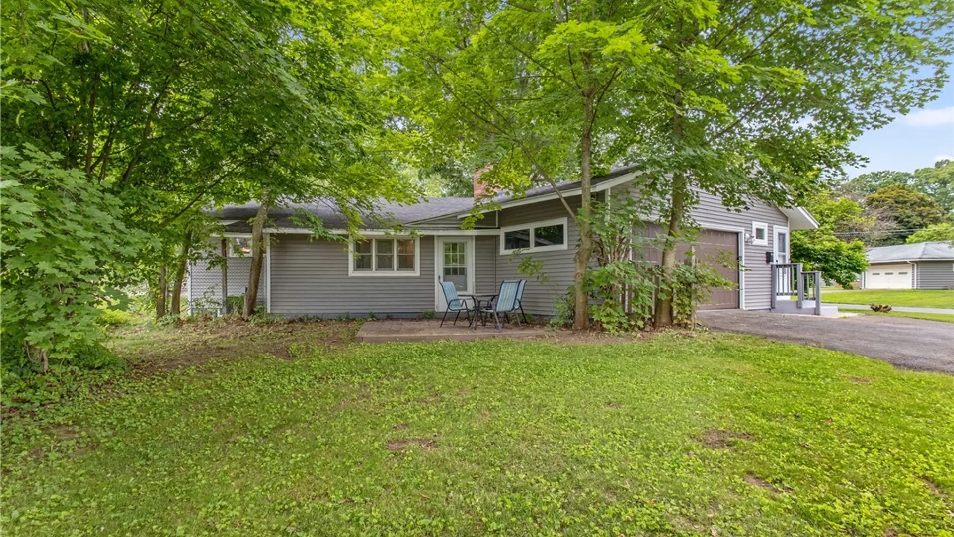 Property at 13 Memory Lane, Clay, NY 13212 38