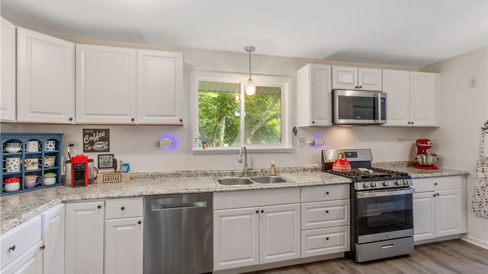 Property at 13 Memory Lane, Clay, NY 13212 24