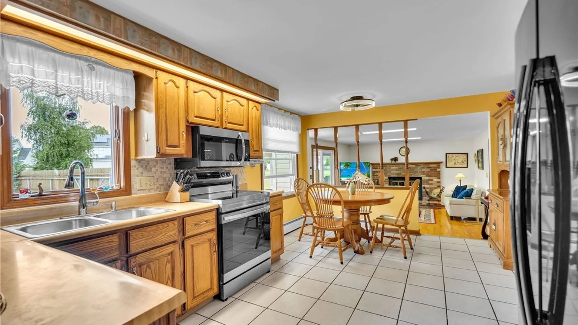 Property at 26 Rollingwood Drive, Lancaster, NY 14086 10