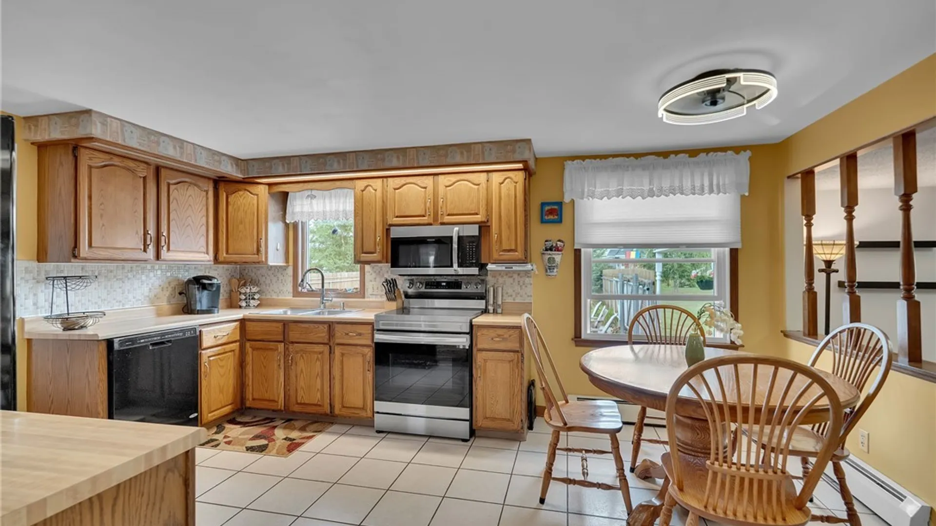 Property at 26 Rollingwood Drive, Lancaster, NY 14086 12