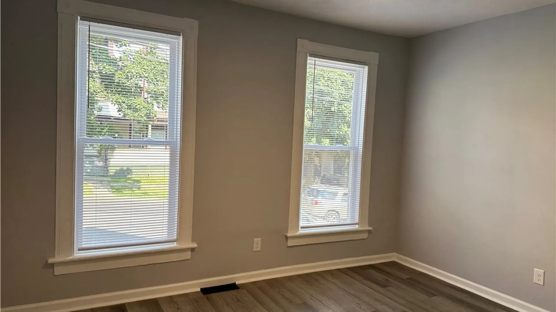 Property at 309 Oak Street, Syracuse, NY 13203 12