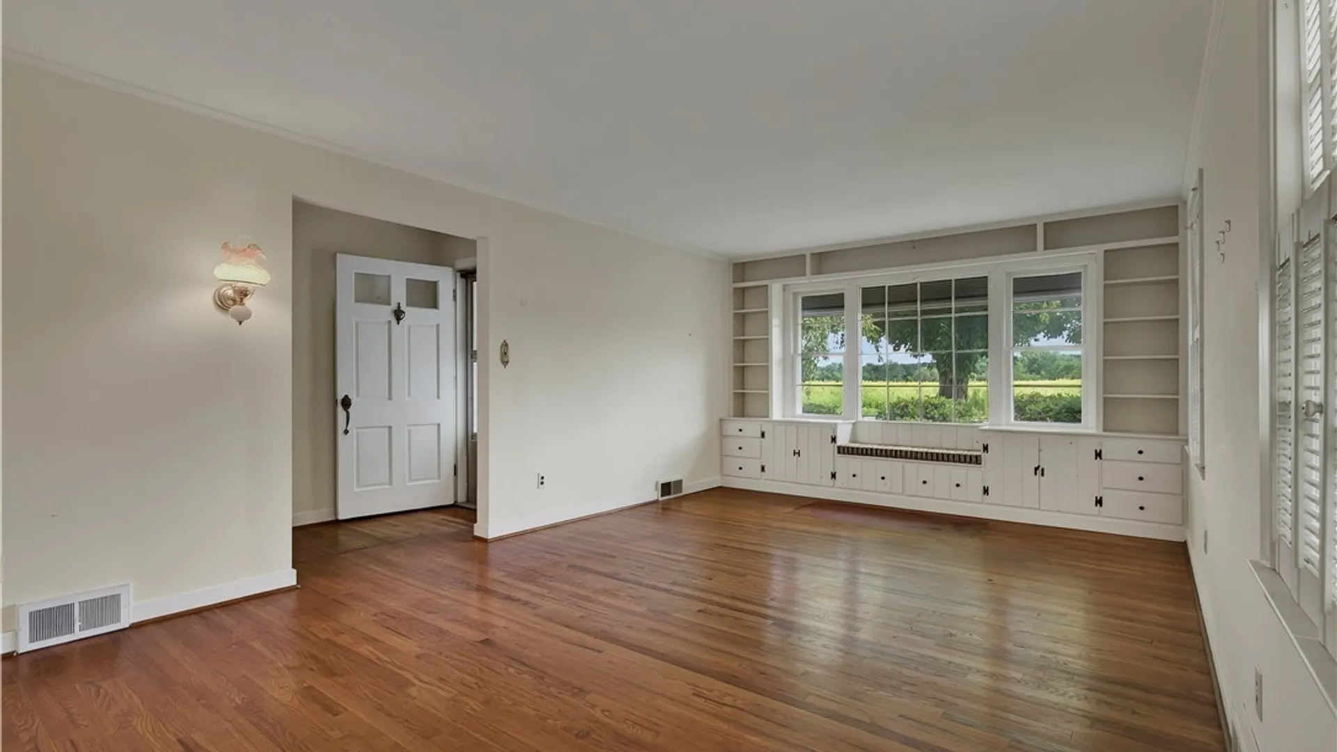 Property at 9364 Sessions Road, New Hartford, NY 13413 18