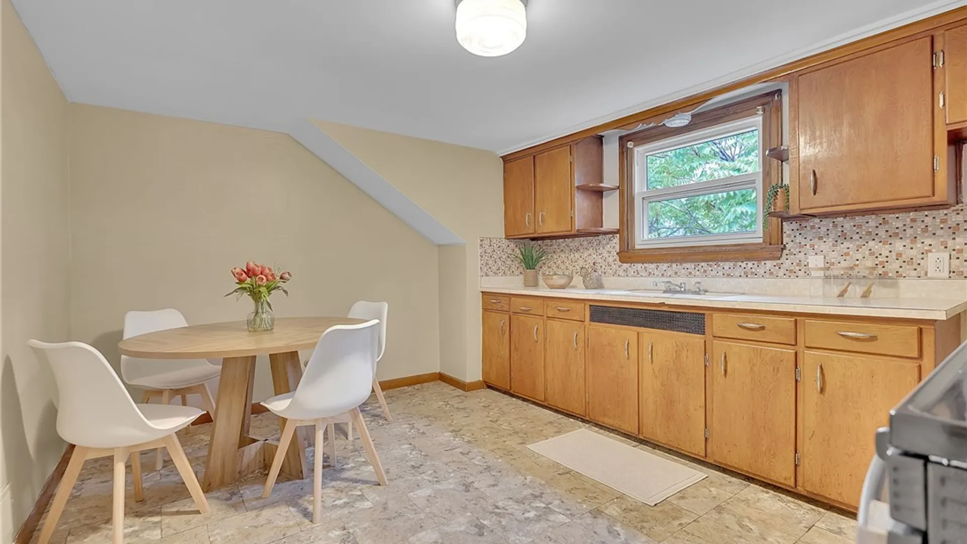 Property at 108 Pinehurst Avenue, Cheektowaga, NY 14225 4