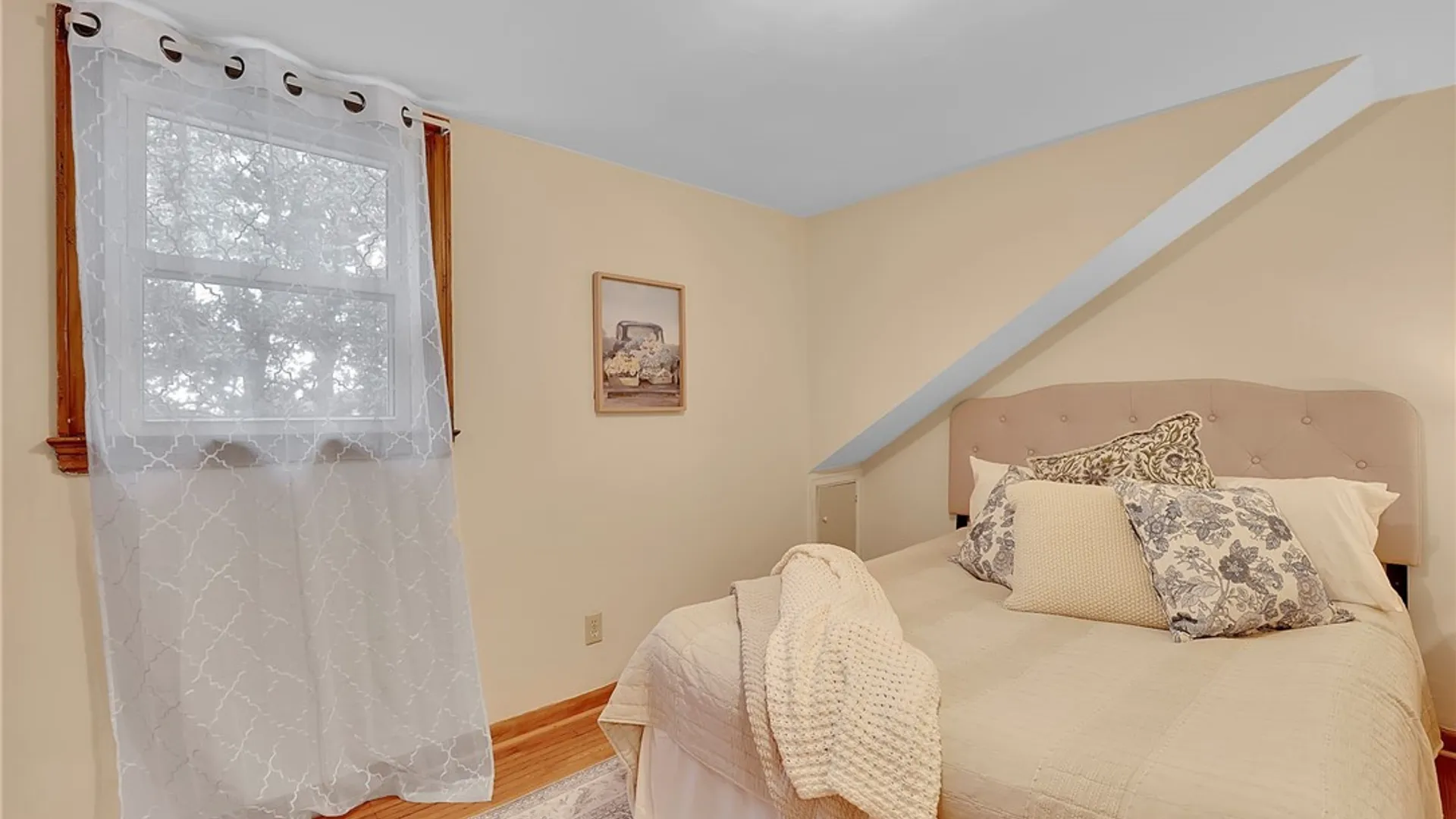 Property at 108 Pinehurst Avenue, Cheektowaga, NY 14225 12