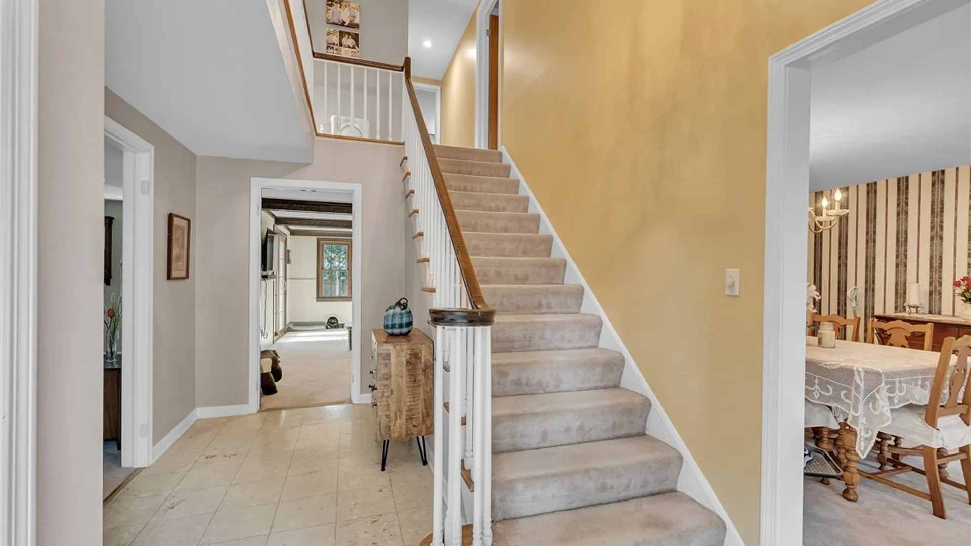Property at 37 Pin Oak Drive, Amherst, NY 14221 4