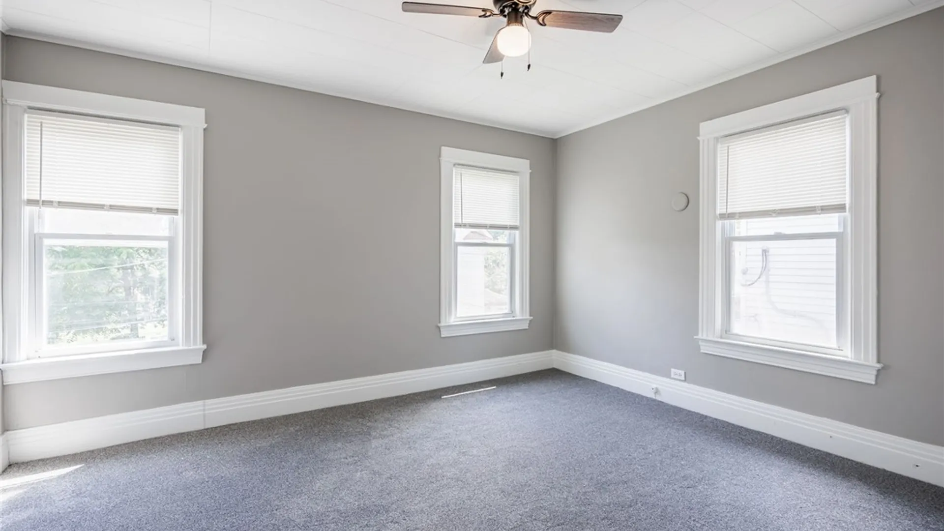 Property at 115 Parkside Avenue, Rochester, NY 14609 20