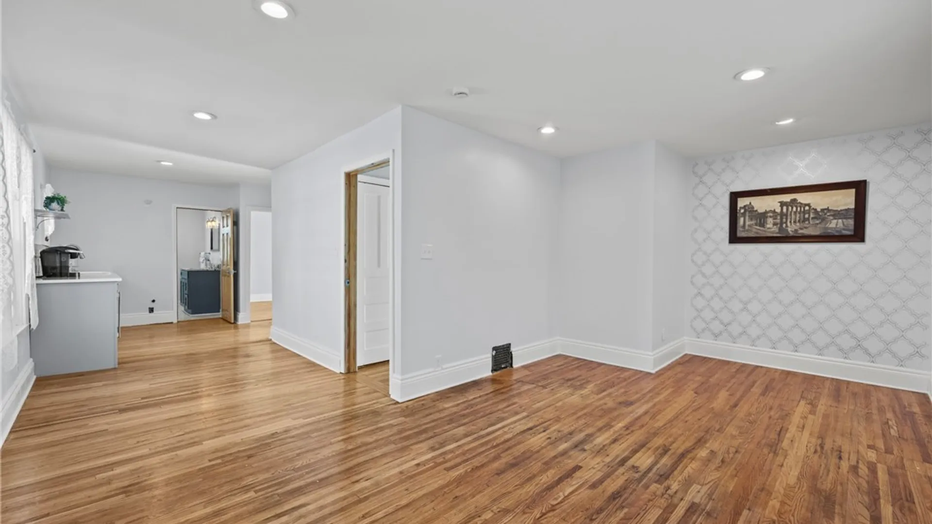 Property at 11 Baynes Street, Buffalo, NY 14213 15