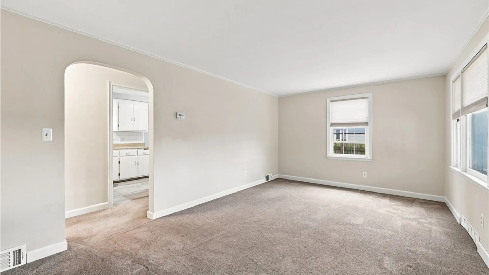 Property at 206 Marjorie Drive, Tonawanda, NY 14223 3